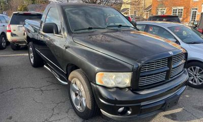 2003 Dodge RAM SLT