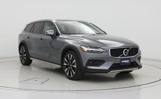 2020 Volvo V60CC Momentum