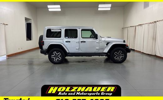 2024 Jeep Wrangler Sahara