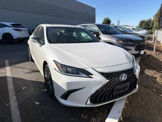 2022 Lexus ES 300H Premium