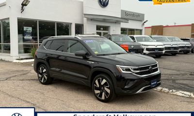2024 Volkswagen Taos 4Motion SEL