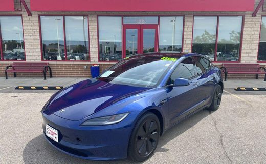 2025 Tesla Model 3 Long Range
