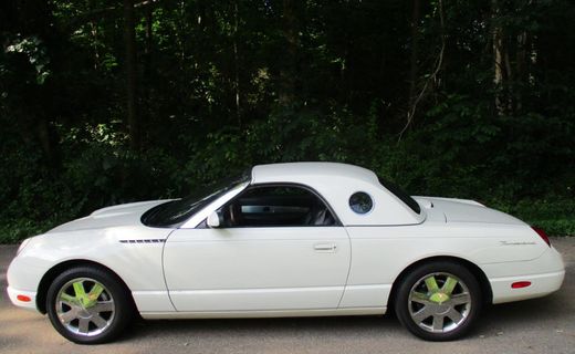 2002 Ford Thunderbird Base