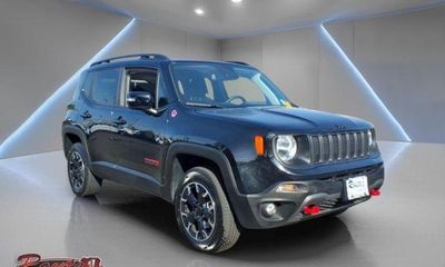 2023 Jeep Renegade Trailhawk