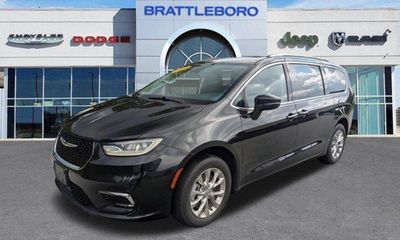 2021 Chrysler Pacifica Touring L