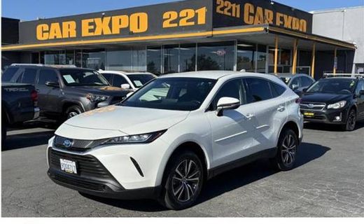 2022 Toyota Venza XLE