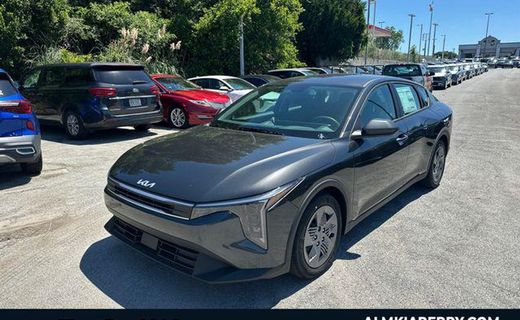 2026 Kia K4