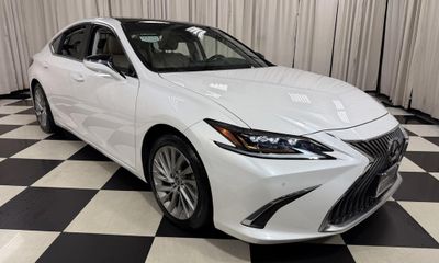 2021 Lexus ES 350 Ultra Luxury