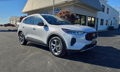 2025 Ford Escape ST Line