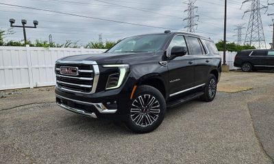 2026 GMC Yukon Elevation