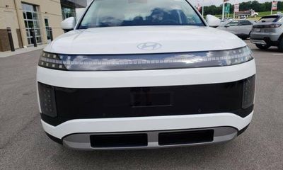 2026 Hyundai Ioniq 9 SE