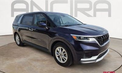 2023 Kia Carnival LX Seat Package
