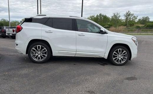 2023 GMC Terrain Denali