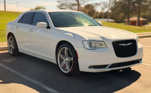 2019 Chrysler 300