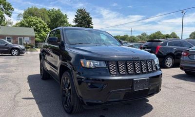 2018 Jeep Grand Cherokee Laredo