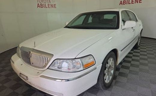 2007 Lincoln Town CAR Signature Limited