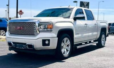 2015 GMC Sierra Denali