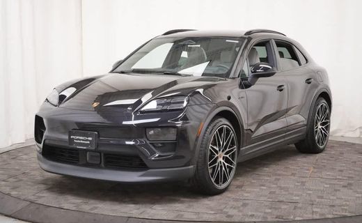2025 Porsche Macan 4S Electric