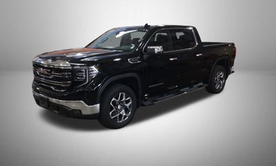 2025 GMC Sierra SLT