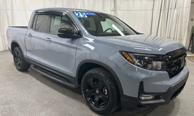 2025 Honda Ridgeline Black