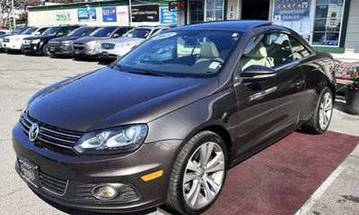 2013 Volkswagen EOS Luxury Executive