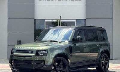 2026 Land Rover Defender 110 SE