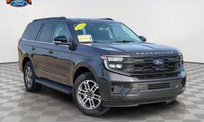 2026 Ford Expedition Active