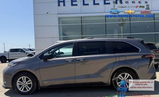 2021 Toyota Sienna XLE
