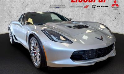2015 Chevrolet Corvette Stingray 2LZ W