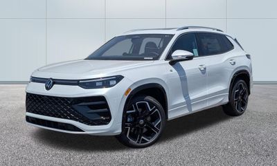 2026 Volkswagen Tiguan 4MOTION SEL