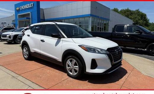 2022 Nissan Kicks S