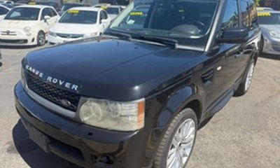 2011 Land Rover Range Sport LUX