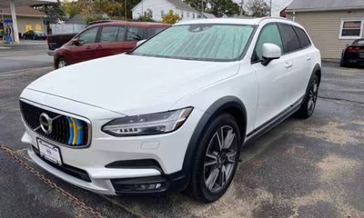 2018 Volvo V90CC Inscription