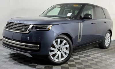 2026 Land Rover Range SE
