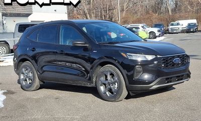 2025 Ford Escape ST Line