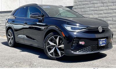 2023 Volkswagen ID 4 Pro S