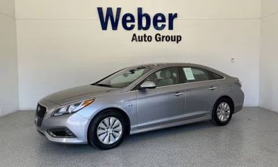 2016 Hyundai Sonata GL Middle LOW