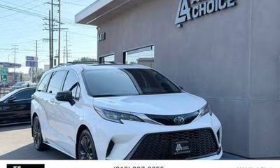 2024 Toyota Sienna XSE