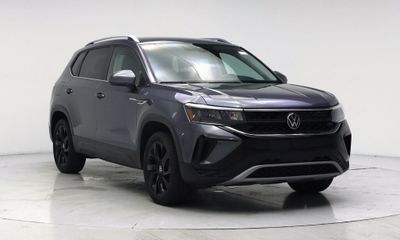 2023 Volkswagen Taos SE