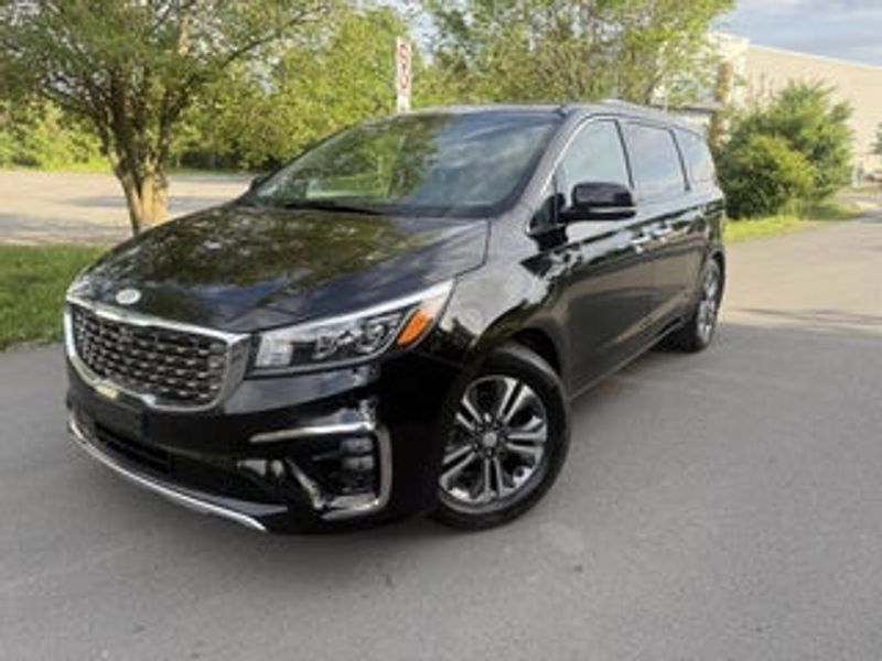 2018 Kia Sedona — a typically priced live listing