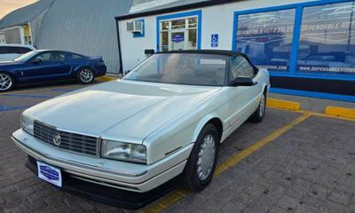 1993 Cadillac Allante Base