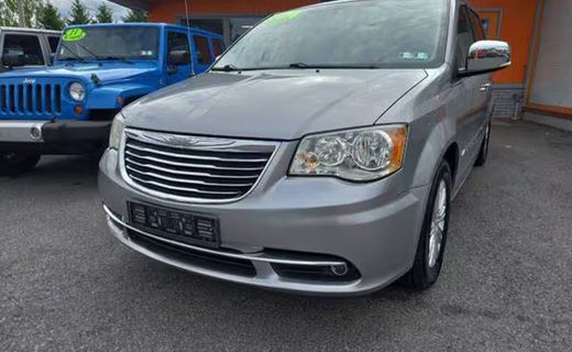 2013 Chrysler Town AND Country