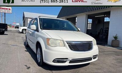 2011 Chrysler Town AND Country Touring