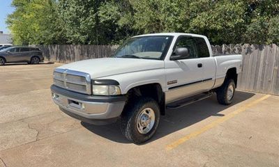 2002 Dodge RAM SLT