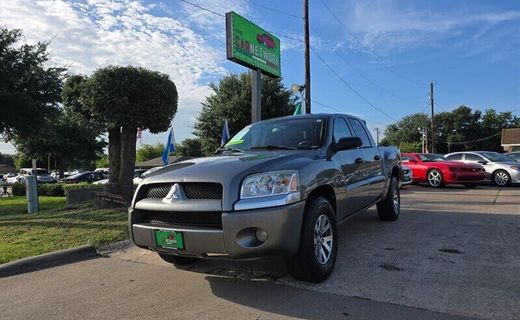 2008 Mitsubishi Raider LS