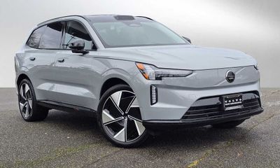2025 Volvo EX90 Ultra