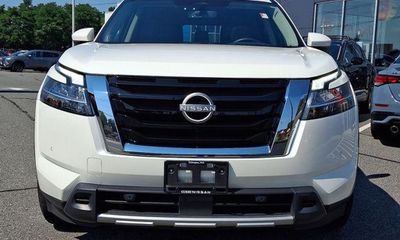 2024 Nissan Pathfinder Platinum