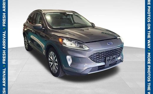 2022 Ford Escape Titanium Fhev