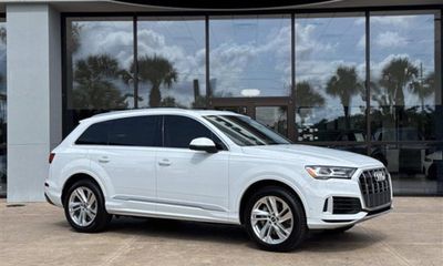 2022 Audi Q7 Quattro Premium Plus