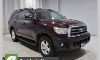 2016 Toyota Sequoia SR5 Grade